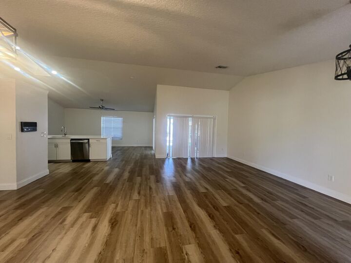 Property Photo: 1655 Farmington Circle FL 33414