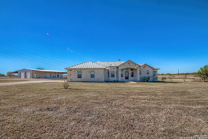240 Glory Lane  Marion TX 78124 photo