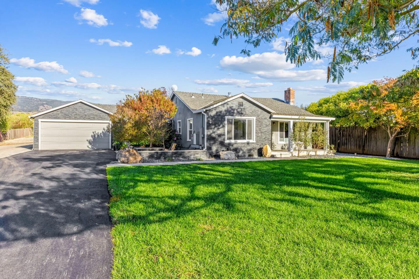 Property Photo:  11840 Foothill Avenue  CA 95020 