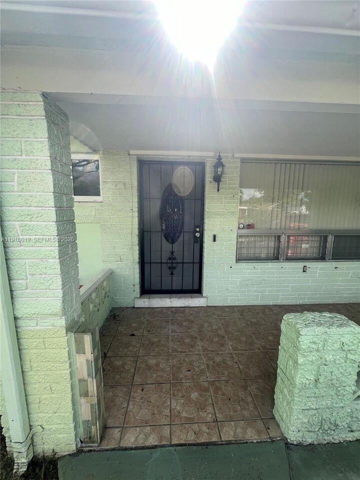 Property Photo:  6200 SW 19th St  FL 33023 
