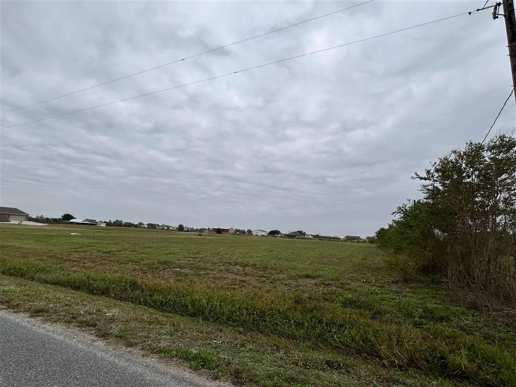 Property Photo: 127 Belle Savane Road LA 70607