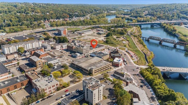 Property Photo: 17 Elizabeth Street E-2 CT 06418