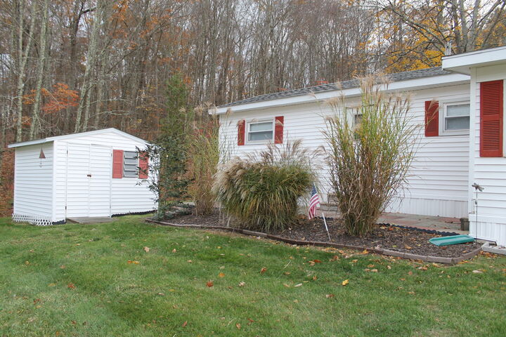 Property Photo: 16 Bridlepath Trail CT 06419