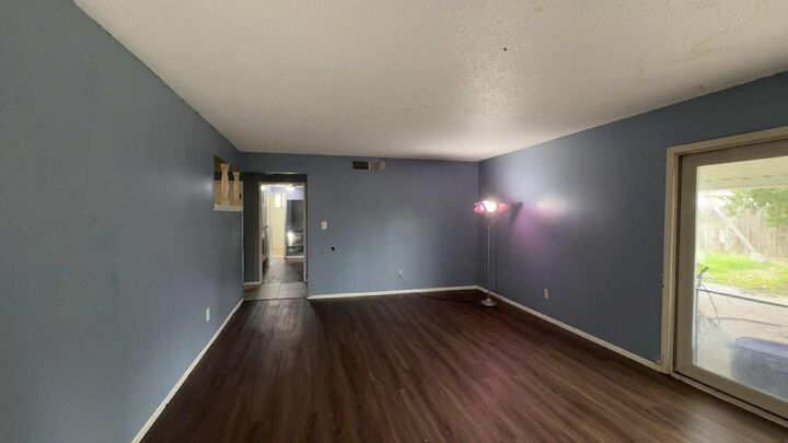 Property Photo: 2646 S Fairway Court CA 93277