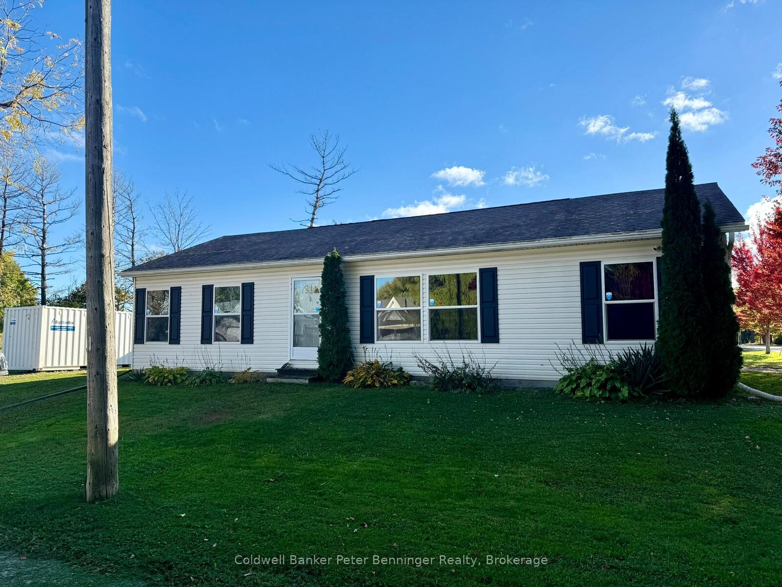 Property Photo:  28 Rae Street  ON N0G 2T0 