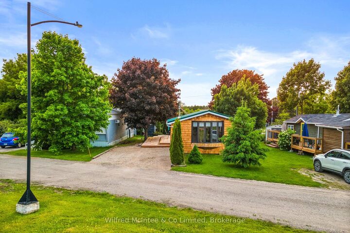 Property Photo:  48 Maplewood Boulevard  ON N0G 2T0 