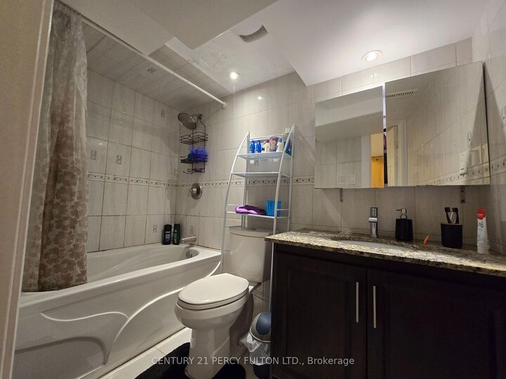 Photo de la propriété:  610 McLevin Avenue Bsmt  ON M1B 3Y2 