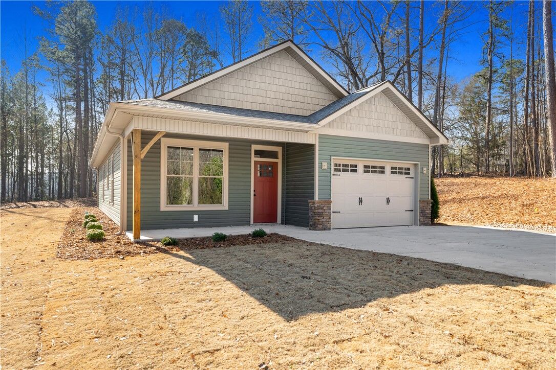 Property Photo:  526 S Bibb Street A  SC 29693 