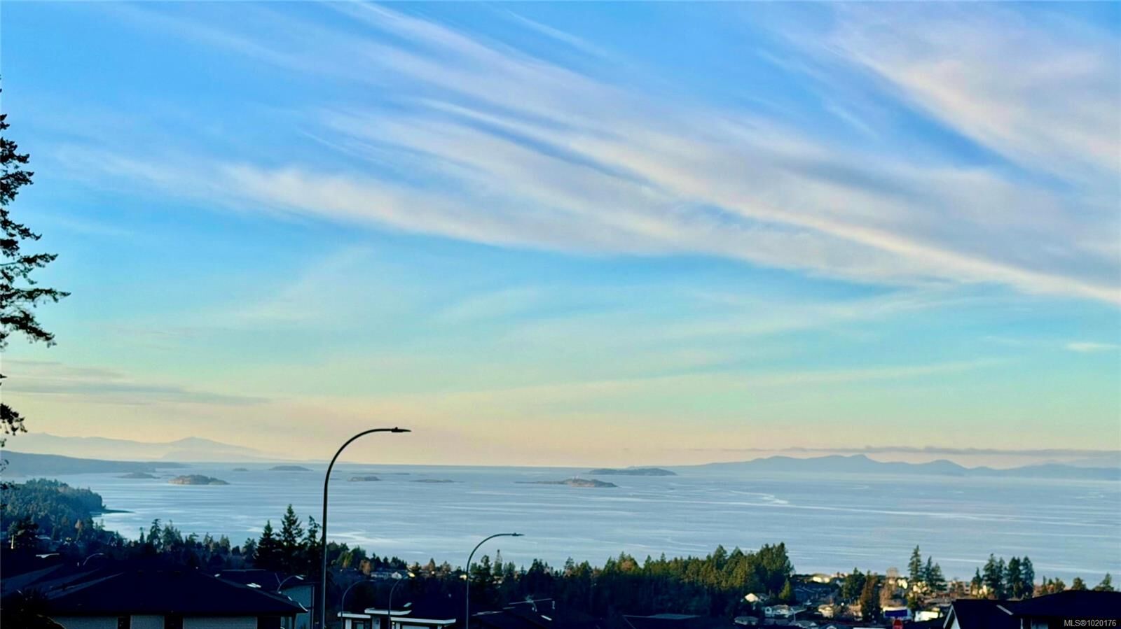 Photo de la propriété:  4630 Ambience Dr  BC V9T 0N2 