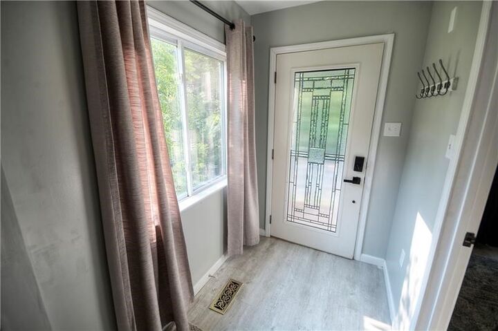 Property Photo: 522 Suffolk St PA 15214