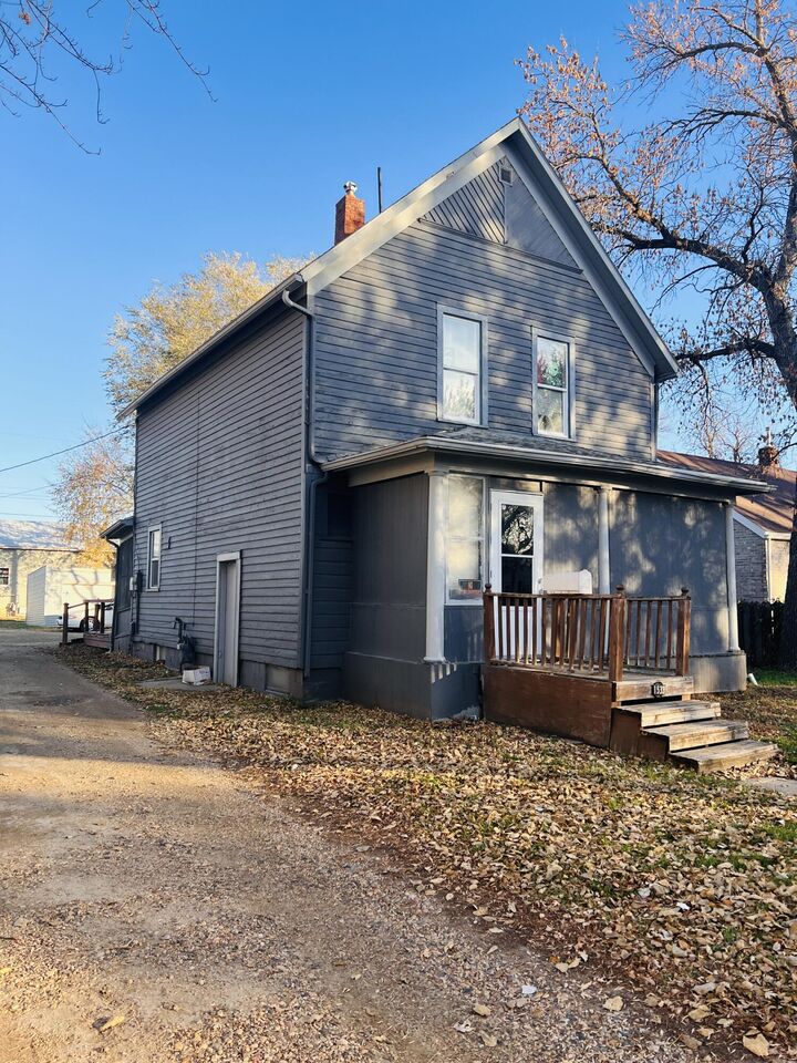 Property Photo:  1533 S Grant St  SD 57401 