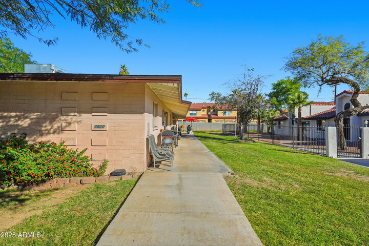 Property Photo: 7820 E Heatherbrae Avenue AZ 85251