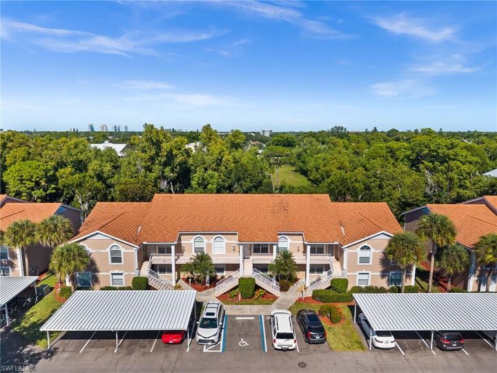 Property Photo:  3940 Leeward Passage Ct 102  FL 34134 