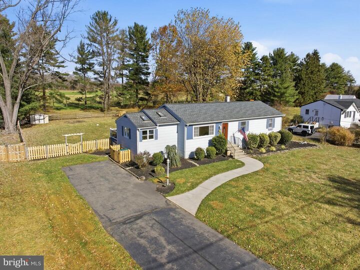 Property Photo:  17 Woosamonsa Road  NJ 08534 