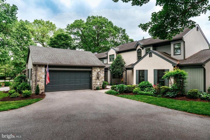 Property Photo: 23 Deer Ford Drive PA 17601