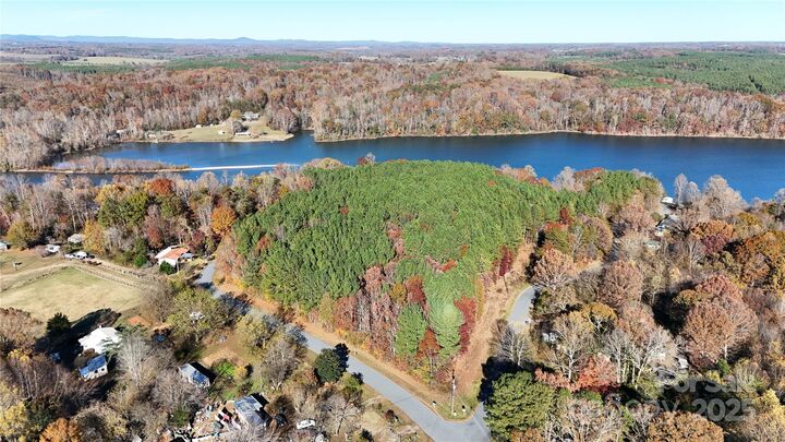 Property Photo: 4270 Laurel Hill Road NC 28610