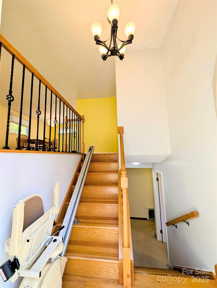 Property Photo: 2908 Studley Road NC 28212