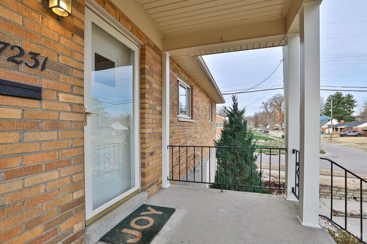 Property Photo:  7231 Berwood Drive  OH 45243 