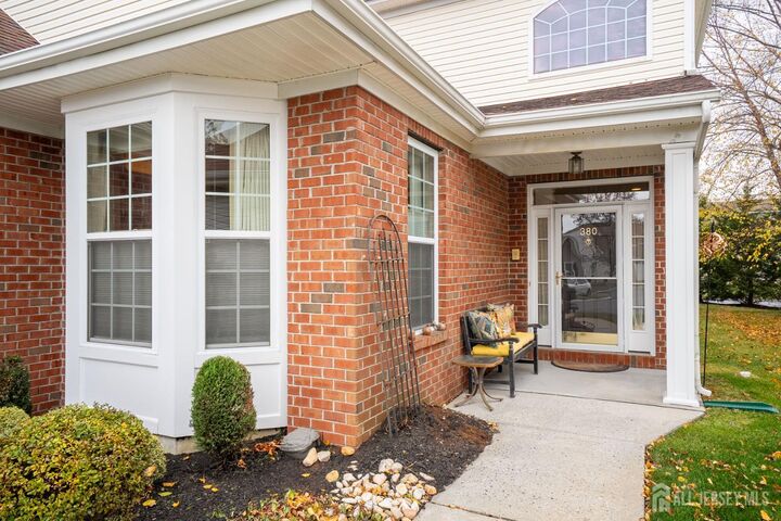 Property Photo:  380 Daisy Court  NJ 08831 