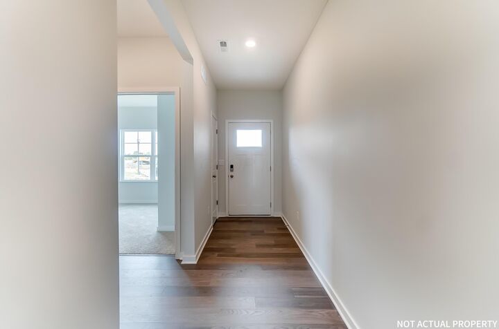 Property Photo:  1110 Hartford Lane  OH 43140 