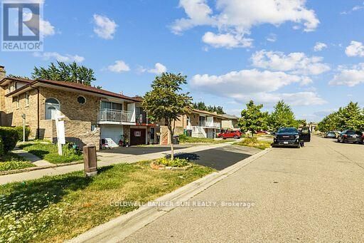 Property Photo: 38 Fallway Road ON L6V 3H2