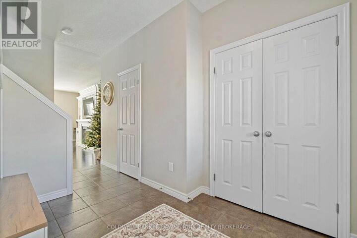 Property Photo:  447 Blackacres Boulevard  ON N6G 0J2 