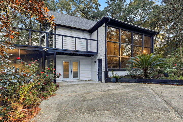 Property Photo:  4578 Riley Road  FL 32583 