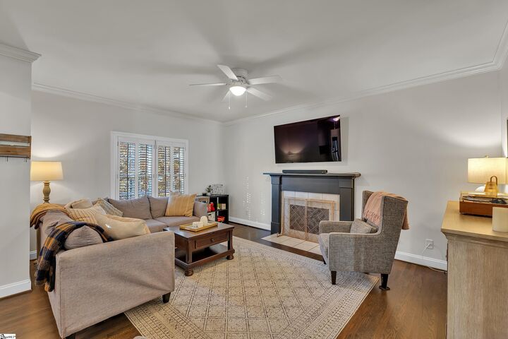 Property Photo:  107 Long Hill Street  SC 29605 