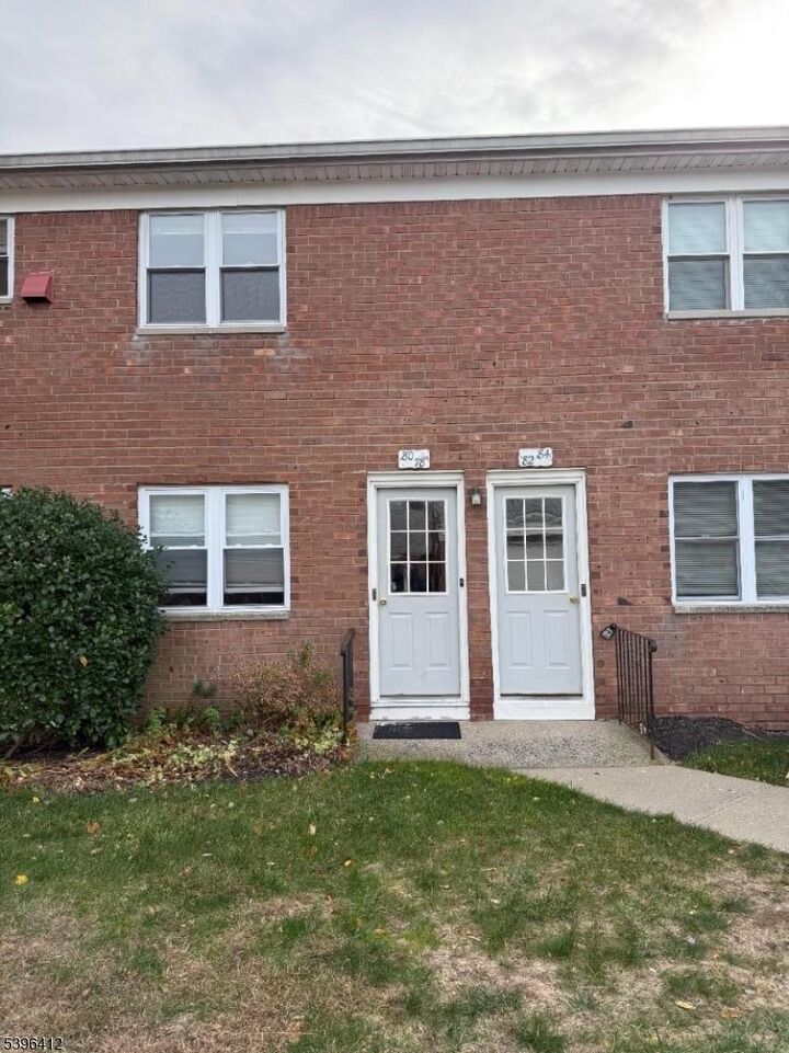 Property Photo:  78 Manchester Ct  NJ 07470 