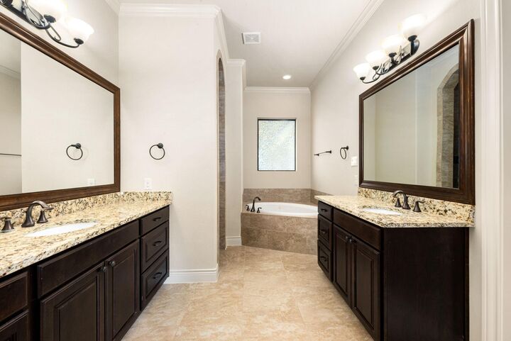 32 Evangeline Boulevard  Conroe TX 77304 photo