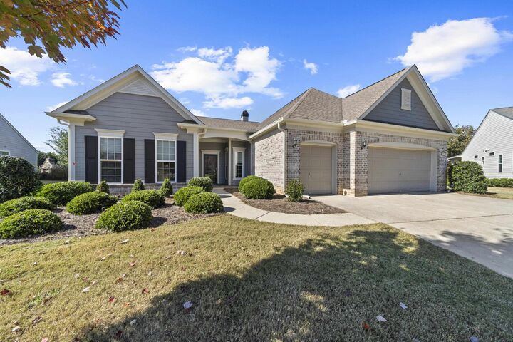 Property Photo: 1111 Lakefront Court GA 30642