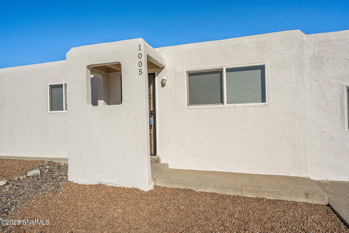 Property Photo:  1005 Stull Drive  NM 88001 