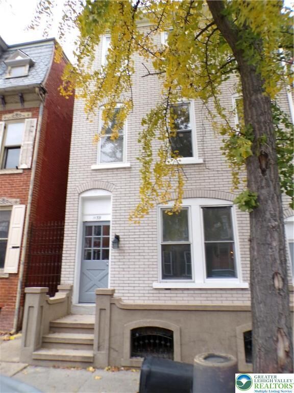 Property Photo: 1139 W Turner Street 2 PA 18102