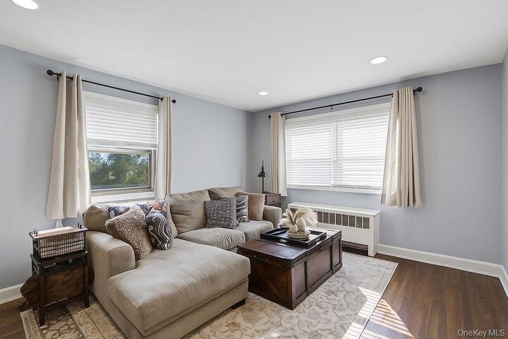 Property Photo:  156-41 80th Street 4  NY 11414 