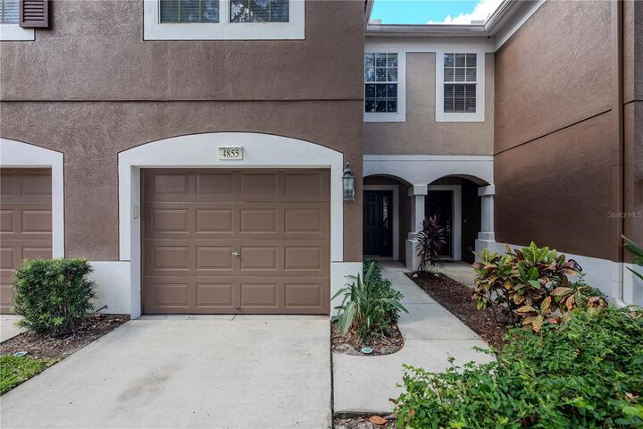 Property Photo:  4855 Pond Ridge Drive  FL 33578 
