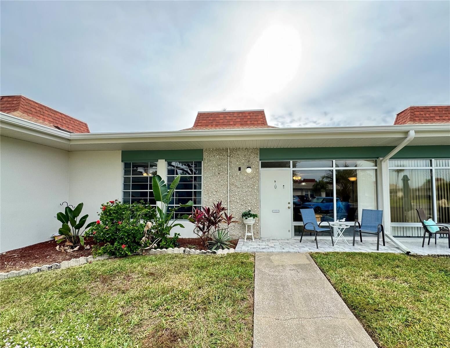 Property Photo:  4316 Tahitian Gardens Circle B  FL 34691 