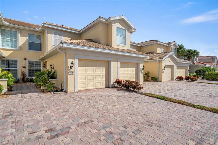 1245 Burgos Drive 304  Sarasota FL 34238 photo
