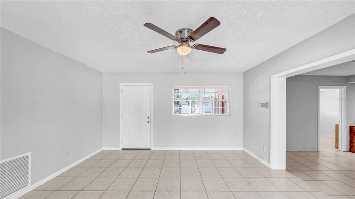 Property Photo: 7515 17th Lane N FL 33702