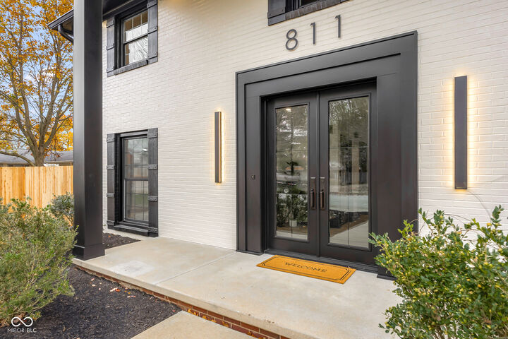 Property Photo:  811 27th Street  IN 47201 