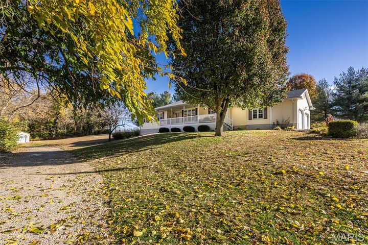 Property Photo:  40 Ridge Street  IL 62067 