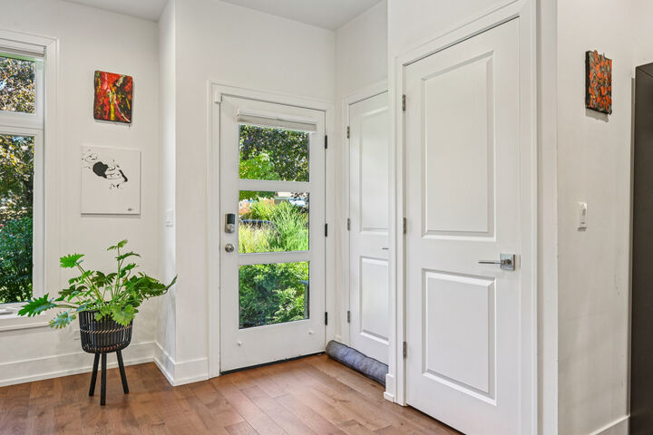 Property Photo:  1112 Pitner Avenue  IL 60202 