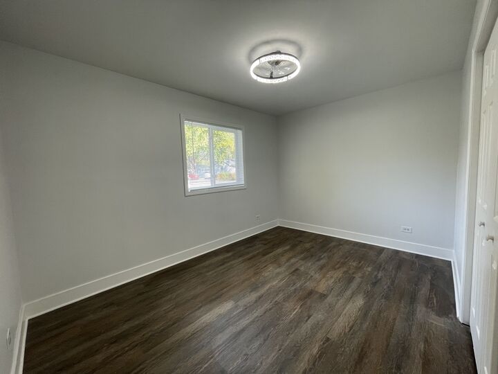 Property Photo:  37125 N Summerfield Drive  IL 60046 