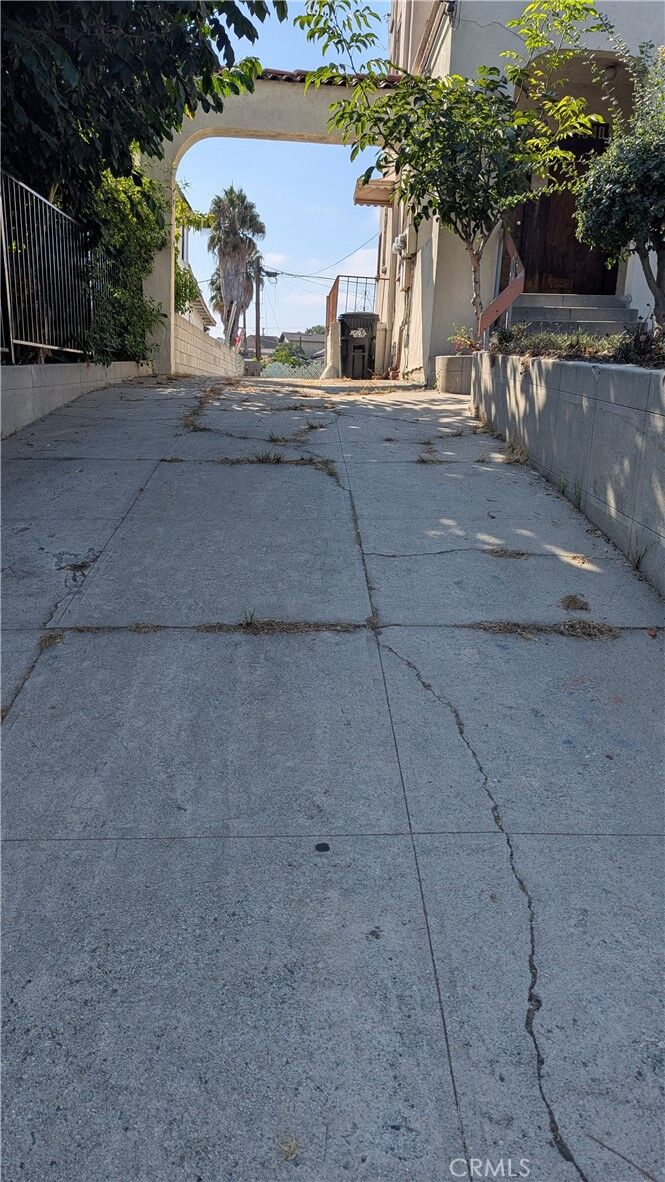 Property Photo:  1638 Cortez Street  CA 90026 