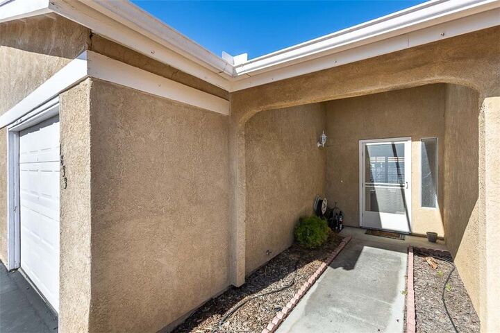 Property Photo:  1833 Southview  CA 93446 
