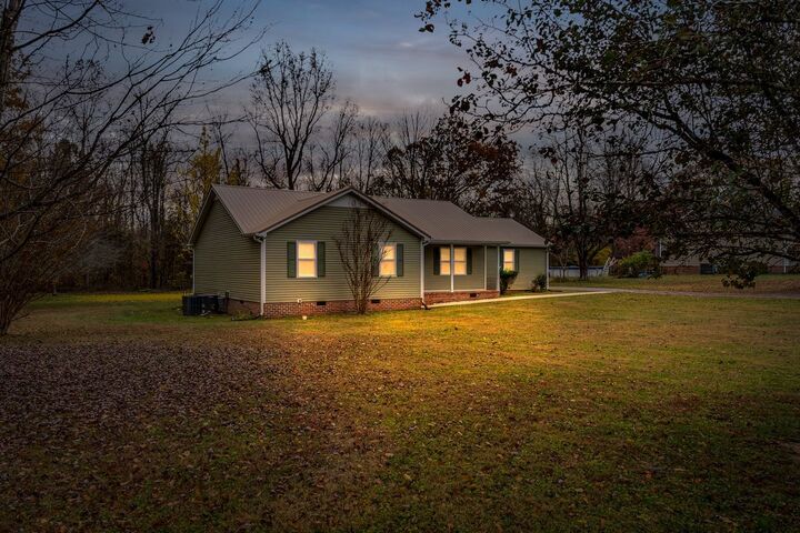 Property Photo: 99 Arrowhead Dr TN 37355