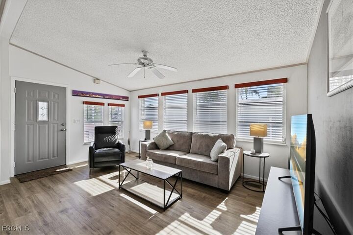 Property Photo: 19681 Summerlin Road 430 FL 33908