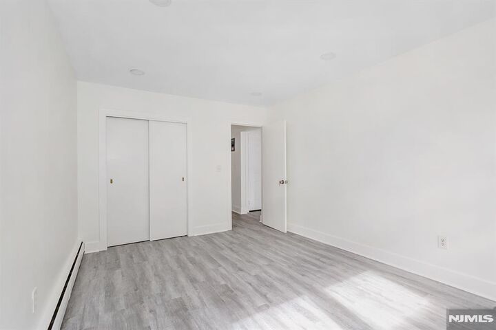 Property Photo:  86 Chestnut Street  NJ 07070 