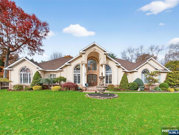 32 Chadwick Road  Hillsdale NJ 07642 photo