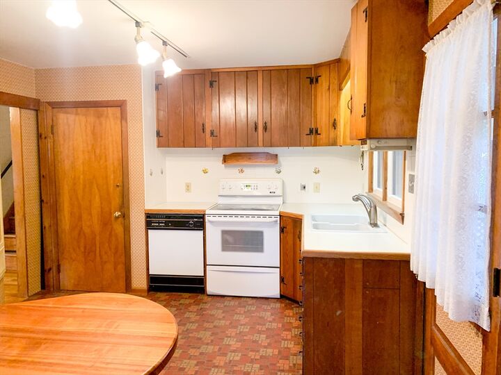 Property Photo:  227 Green River Rd 1  MA 01301 