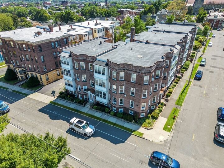 Property Photo: 37 O'Connor Ave 2L MA 01040